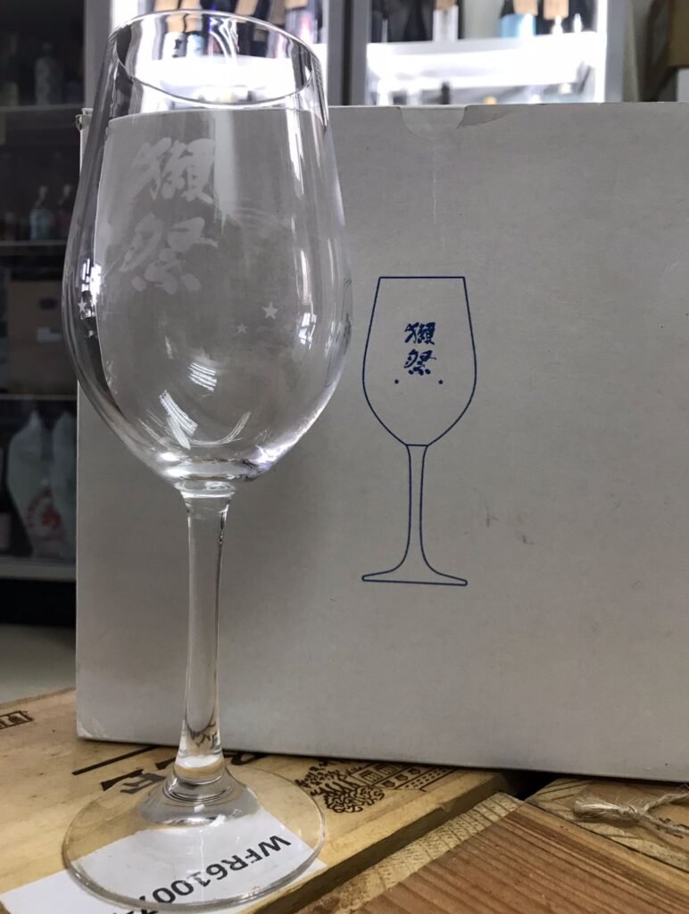 清酒生產商獺祭的專用酒杯