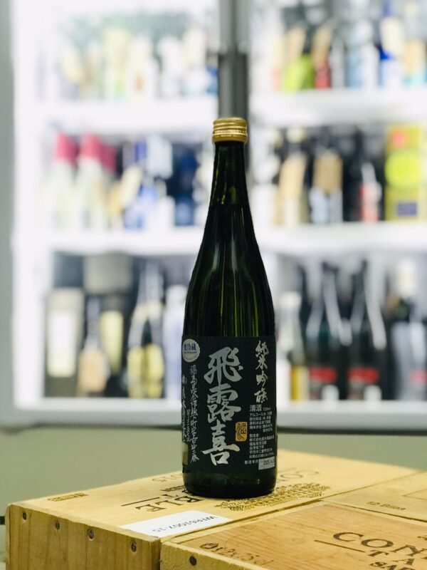 飛露喜 純米吟釀 黒ラベル 720ml 2025.4 正面照