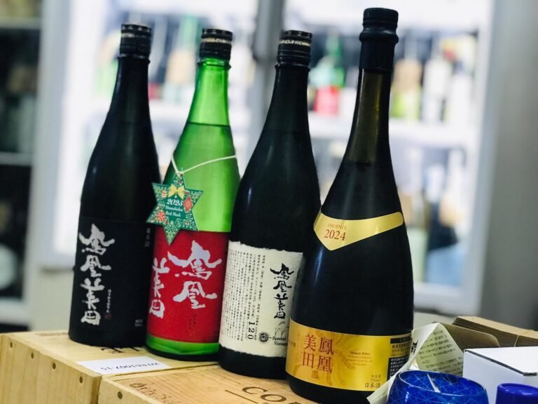 鳳凰美田的4款清酒推薦合拍照